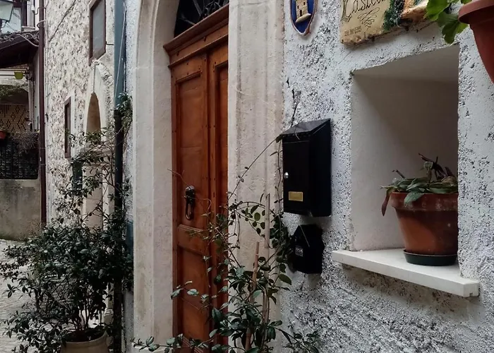 A Un Passo Dal Castello Tatil Evi *