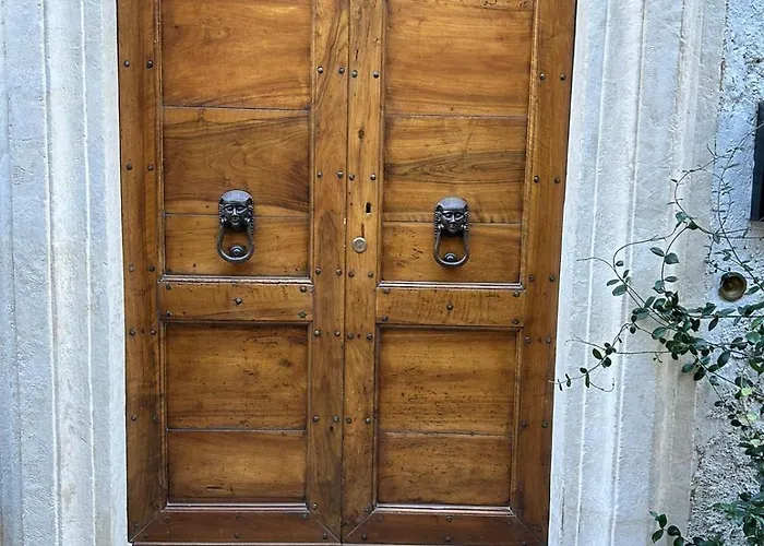 A Un Passo Dal Castello *